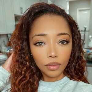 Meet your Posher, Latoya